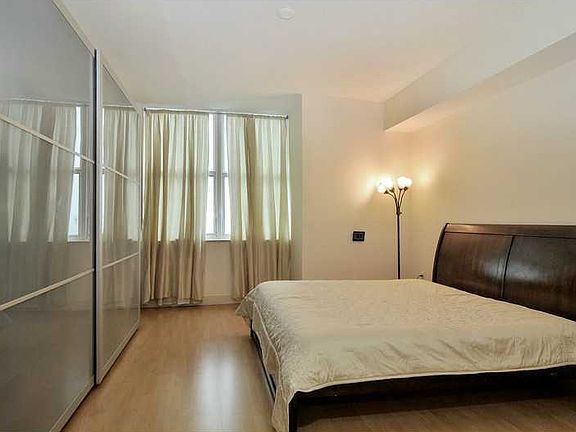 4th image of 3330 Ne 190 St #1