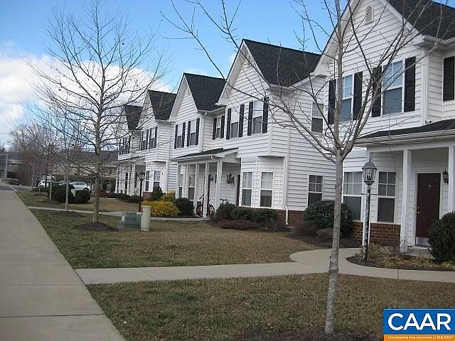 1st image of 130 Villa Cir
