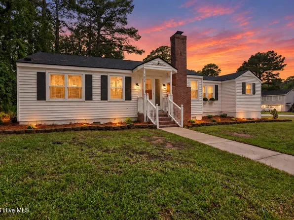 1009 Walnut St W, Wilson, NC 27893