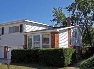 9129 W Oaks Ave, Des Plaines, IL 60016