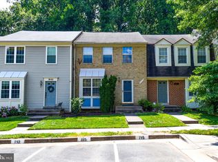 3960 Collis Oak Ct, Fairfax, VA 22033