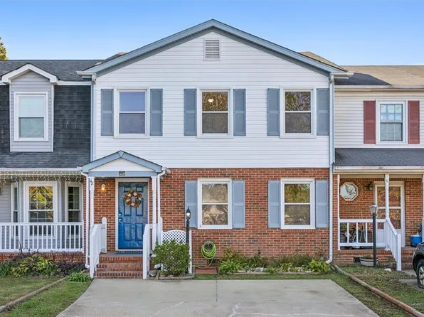 42 Valasia Road, Poquoson, VA 23662