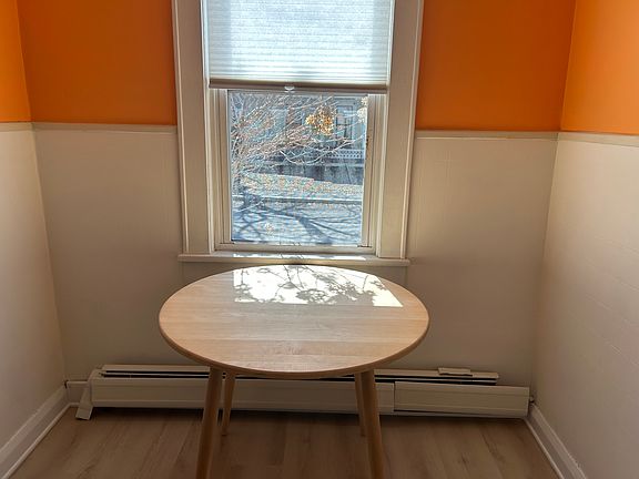 3rd image of 128 Pleasant St APT 2