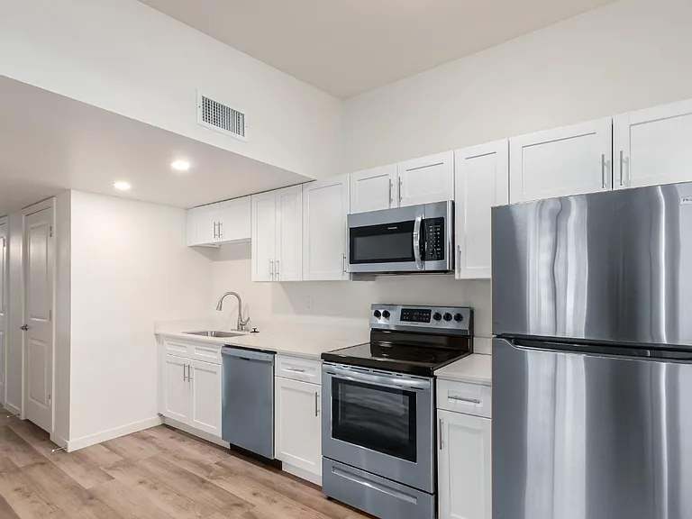 6643 E Earll Dr #1003-A — Photo 4