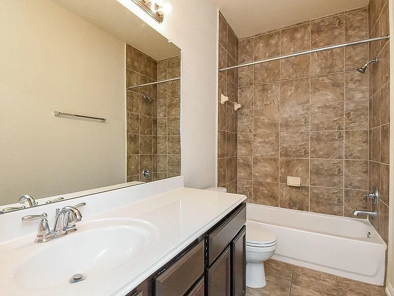 4215 Mill Oaks Dr — Photo 19