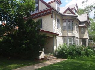 400 N Clinton St, Iowa City, IA 52245