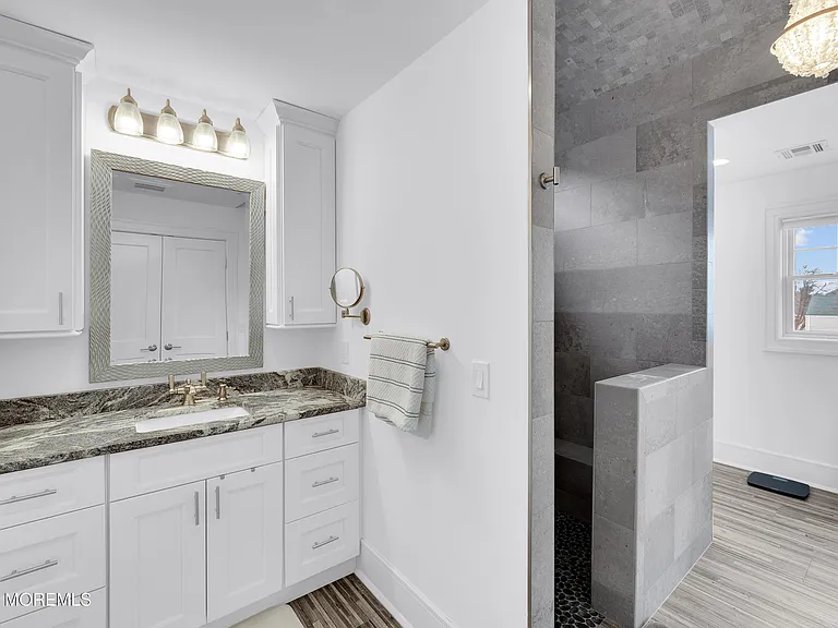18 Culebra Ave — Photo 22