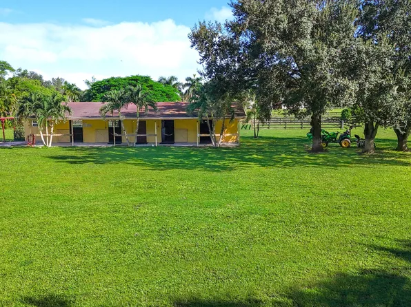 16693 Deer Path Ln, Wellington, FL 33470