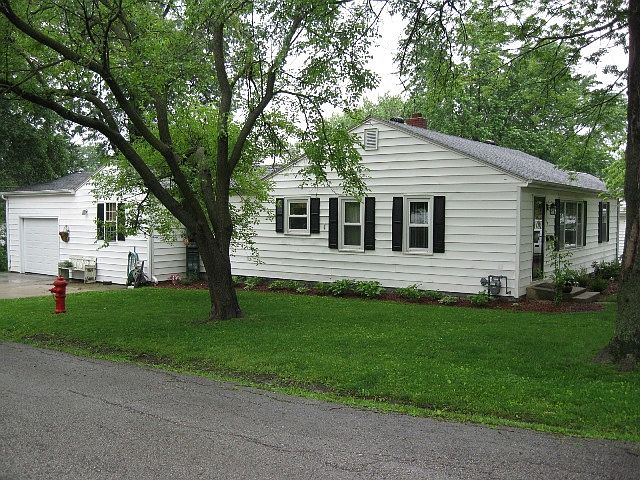 1st image of 619 Peacher St