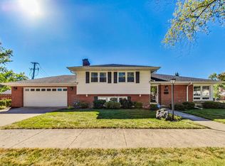 114 N Kennicott Ave, Arlington Heights, IL