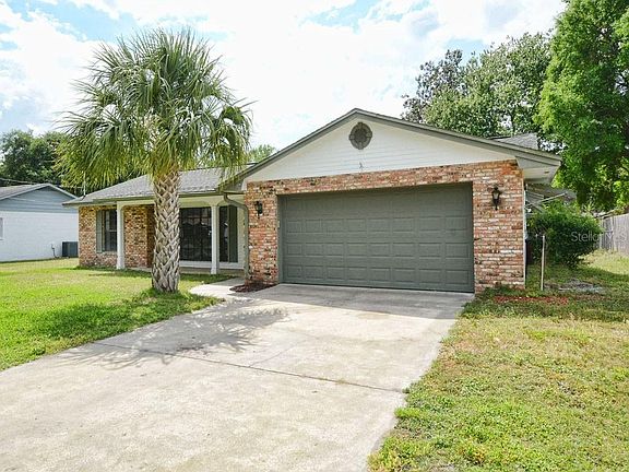 3rd image of 4206 Lake Eleanor Dr