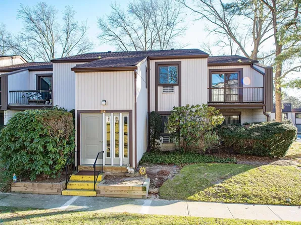 53 Richmond Boulevard #2A, Ronkonkoma, NY 11779