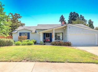 2212 Landon Ln, Sacramento, CA 95825