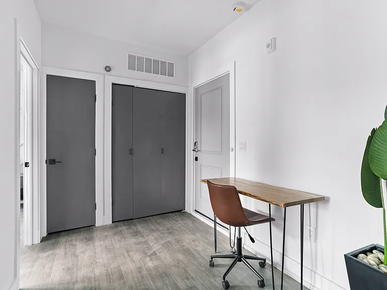 927 S Howard Ave #17 — Photo 11