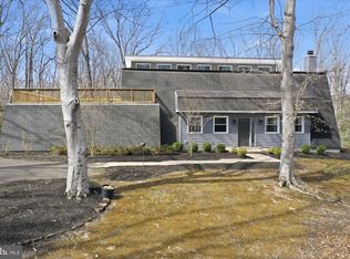 12 River Bluffs Dr, Fredericksburg, VA 22407