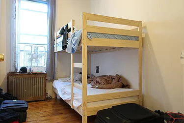 Rented by Rennit Inc.