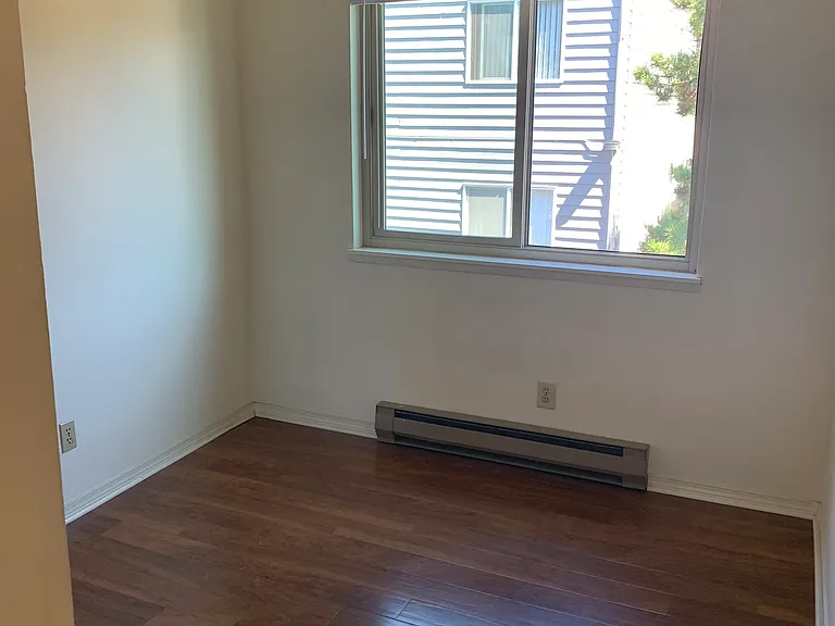 4230 8th Ave NE #303 — Photo 8