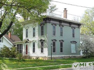 511 E Maple St, Holly, MI 48442
