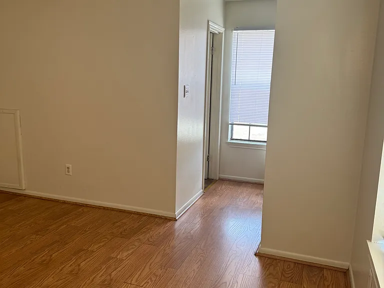 204 Belfast St — Photo 6