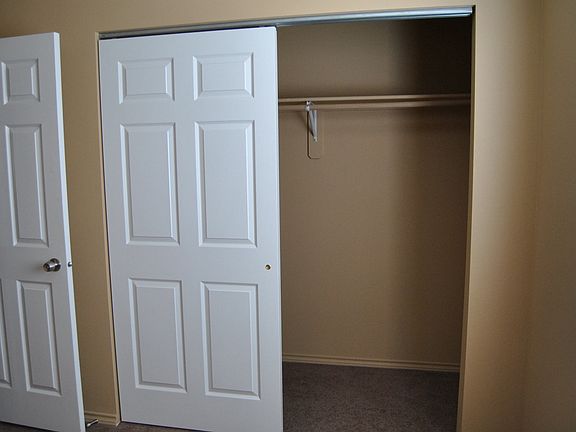 4th image of 301 N Fanning Ave APT 4