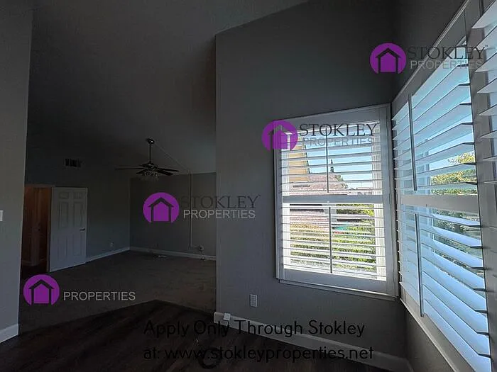 2397 Lake Meadow Cir — Photo 37