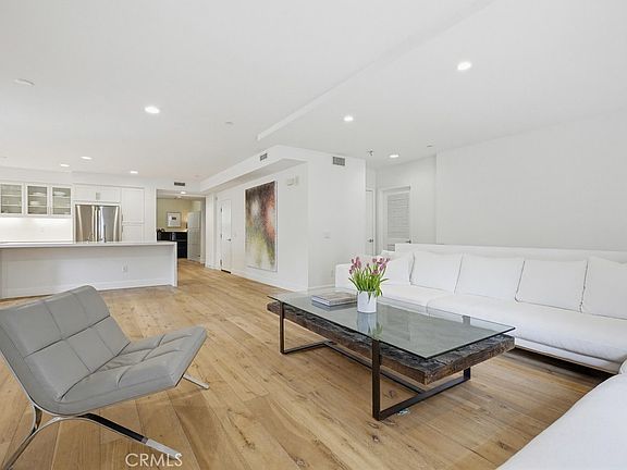 5th image of 587 Rockefeller