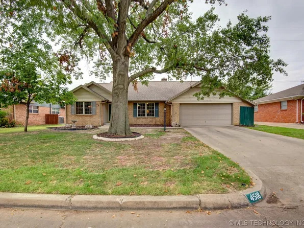 4518 S Hudson Pl, Tulsa, OK 74135