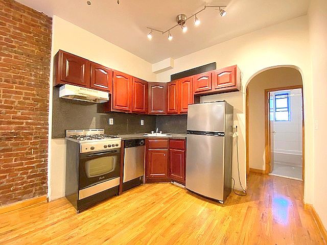 1st image of 891 Bergen St #2LL