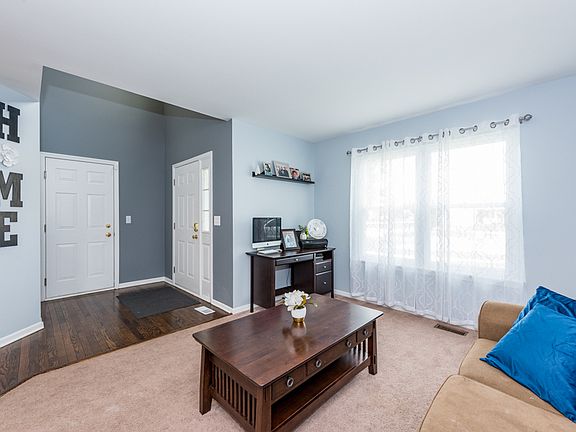 5th image of 505 E Shaker Ct