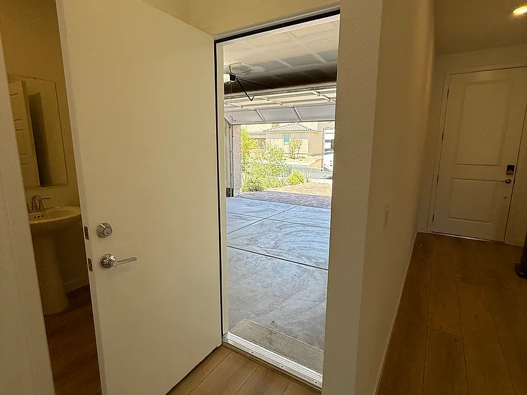 4185 Paragon Crest Ct — Photo 7