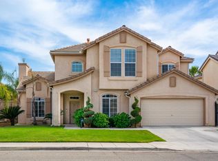 1175 E Pinehurst Ave, Fresno, CA