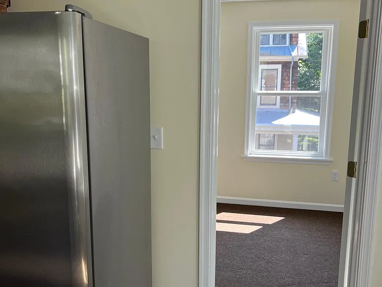 716 Wyndhurst Ave #2 — Photo 5