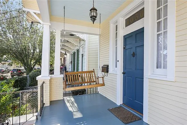 2 bed, 2.0 bath, 1399 sqft, $2,000 — Photo 2