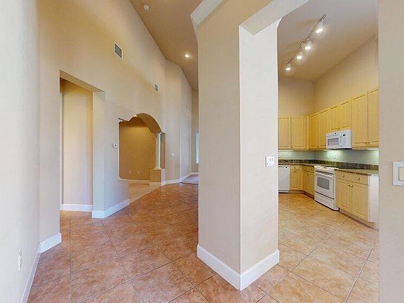 2nd image of 719 Cobblestone Dr