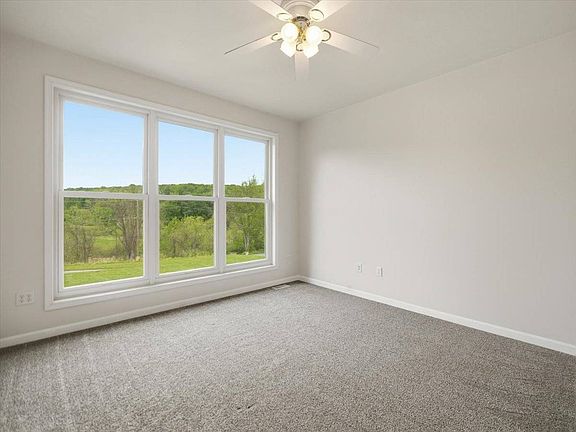 4th image of 104 Frogtown Rd