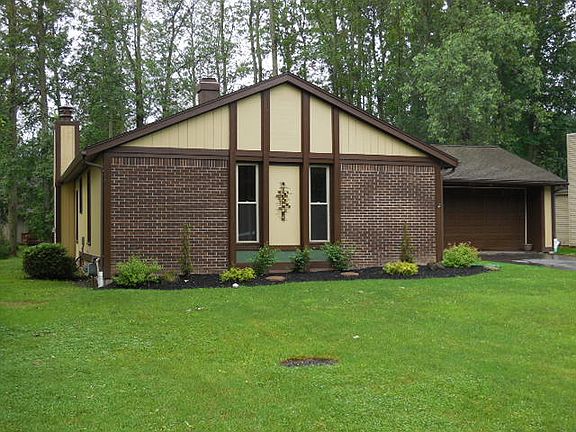 2nd image of 153 Bramblewood Ln