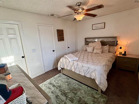 5th image of 102 Cedar Elm St