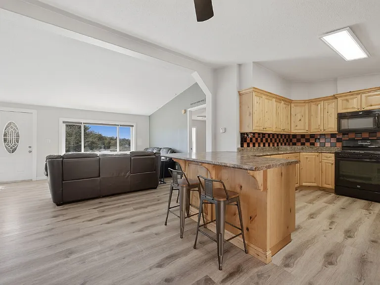 1958 N Cartland Dr — Photo 5