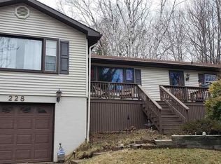 228 W Nicolet Blvd, Marquette, MI 49855