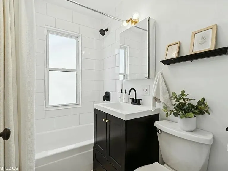 3628 N Christiana Ave #2 — Photo 10