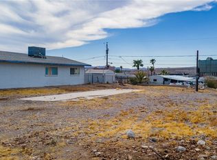 143 Tedford Ave, Bullhead City, AZ 86429