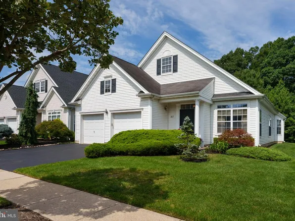 357 Blanketflower Ln, West Windsor, NJ 08550
