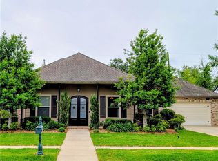 313 Lac Cypriere Dr, Luling, LA 70070