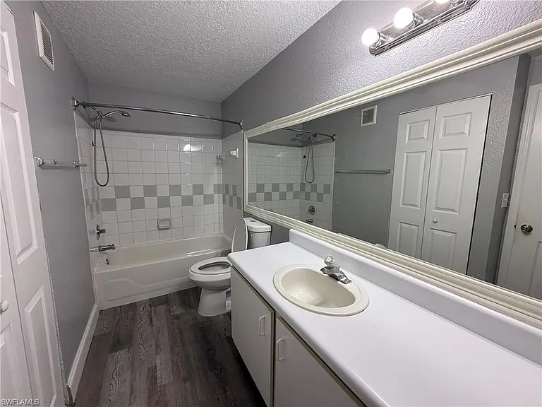 11561 Villa Grand #717 — Photo 10