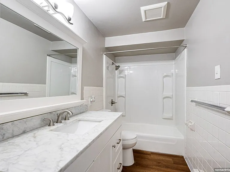2032 Preble Ave. — Photo 8