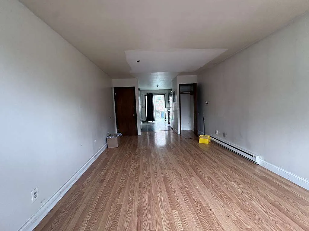 2 bed, $1,650 — Photo 2