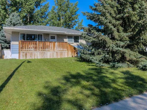 830 E 9th St N, Lethbridge, AB T1H 1Z5