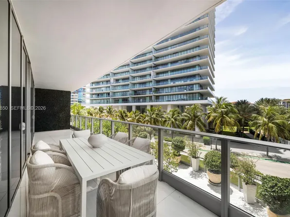 801 S Pointe Dr #301, Miami Beach, FL 33139