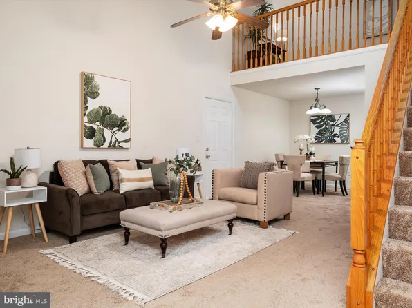 602 Moonglow Rd APT 303, Odenton, MD 21113