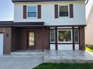 3274 Talbot Dr, Troy, MI 48083